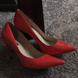 BCBG tangerine heels